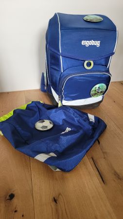 Ergobag Schulrucksack mit Turnbeutel
