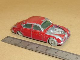Matchbox Jaguar 3.4 Litre Nr 65 rot bespielter Zustand