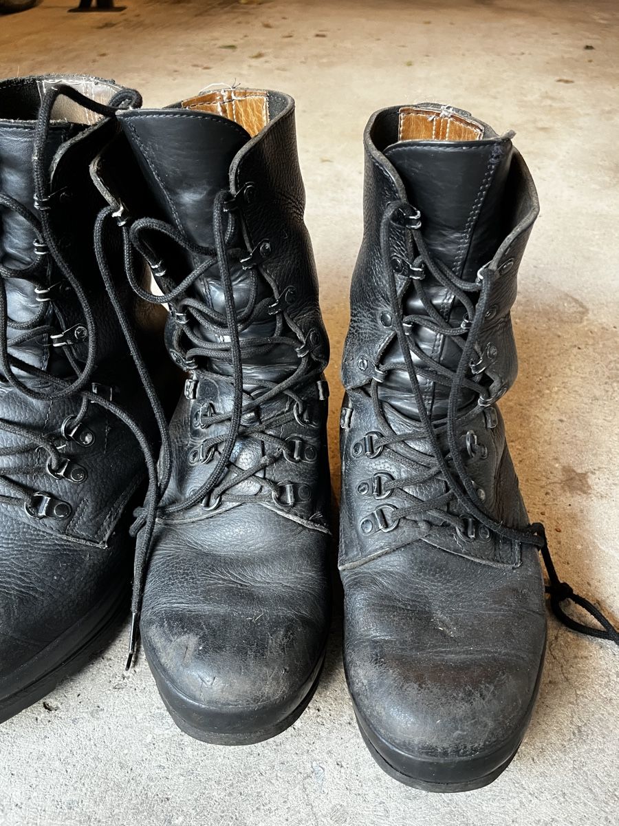 Minerva Chaussures hommes: 2x Kampfstiefel – D'occasion à Zürich par Minas_Moria 1