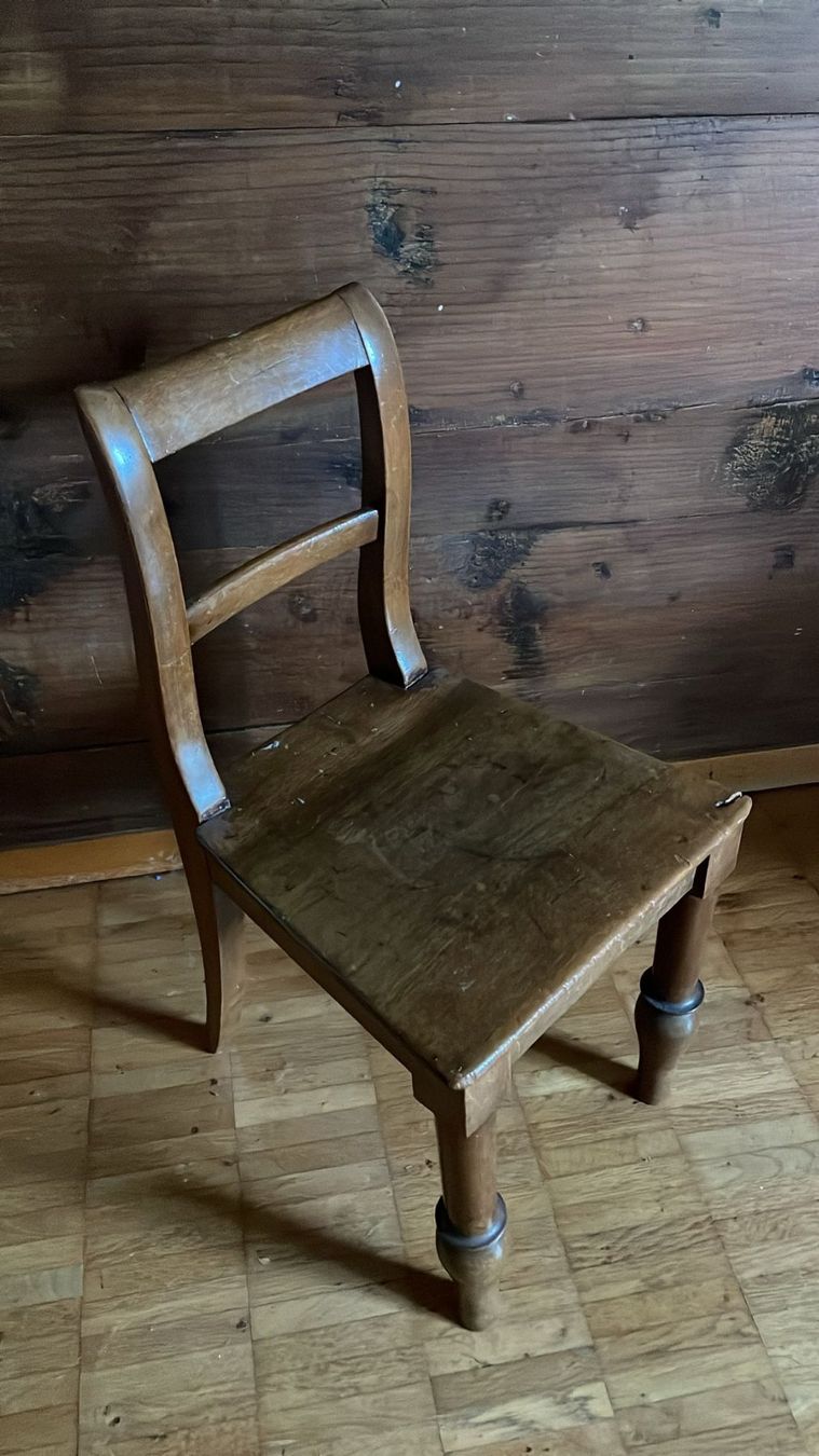 Stühle: antiker Kinderstuhl – Gebraucht aus Ebnat-Kappel von carastellabella