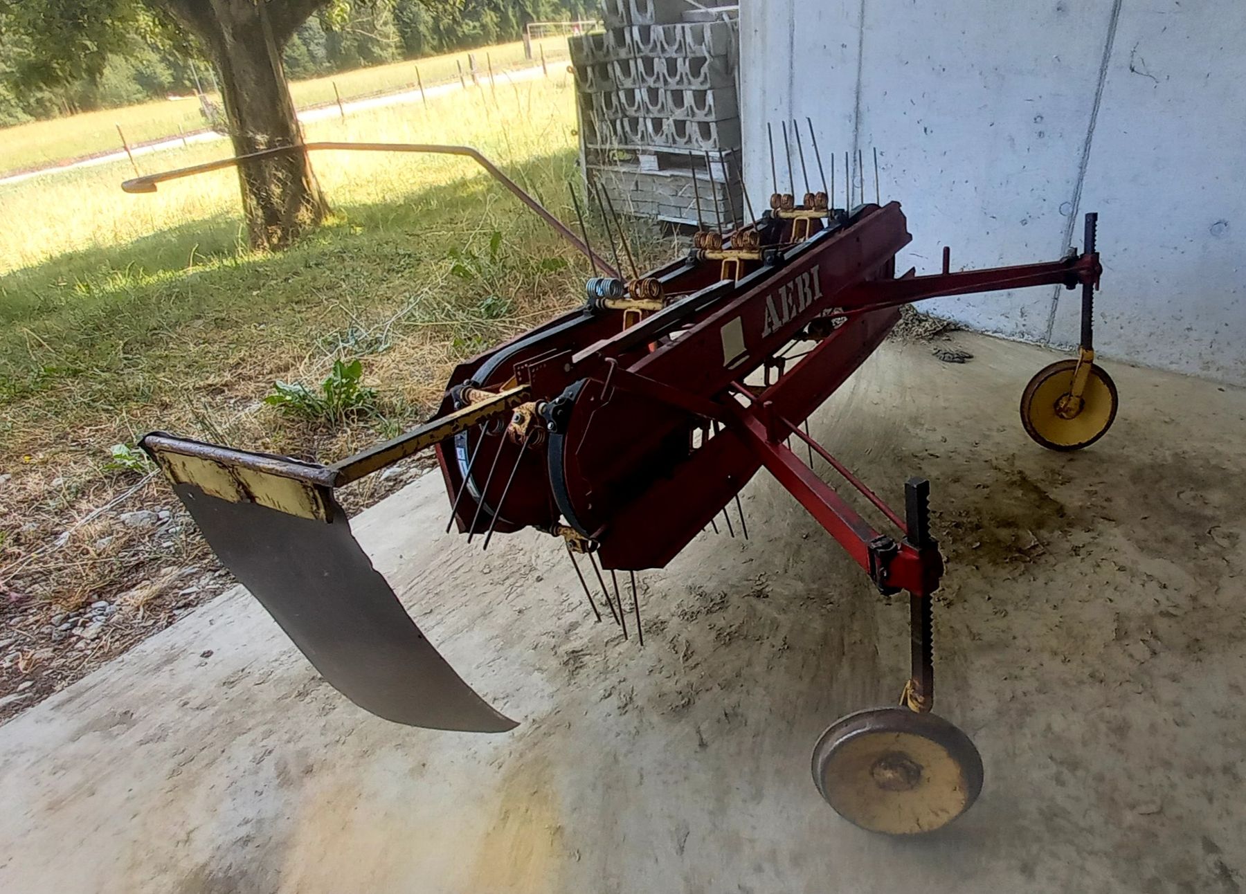 Aebi Tutte le macchine: Bandheuer zu Aebi Motormäher – Usato da Eggiwil venduto da FarmallM 2