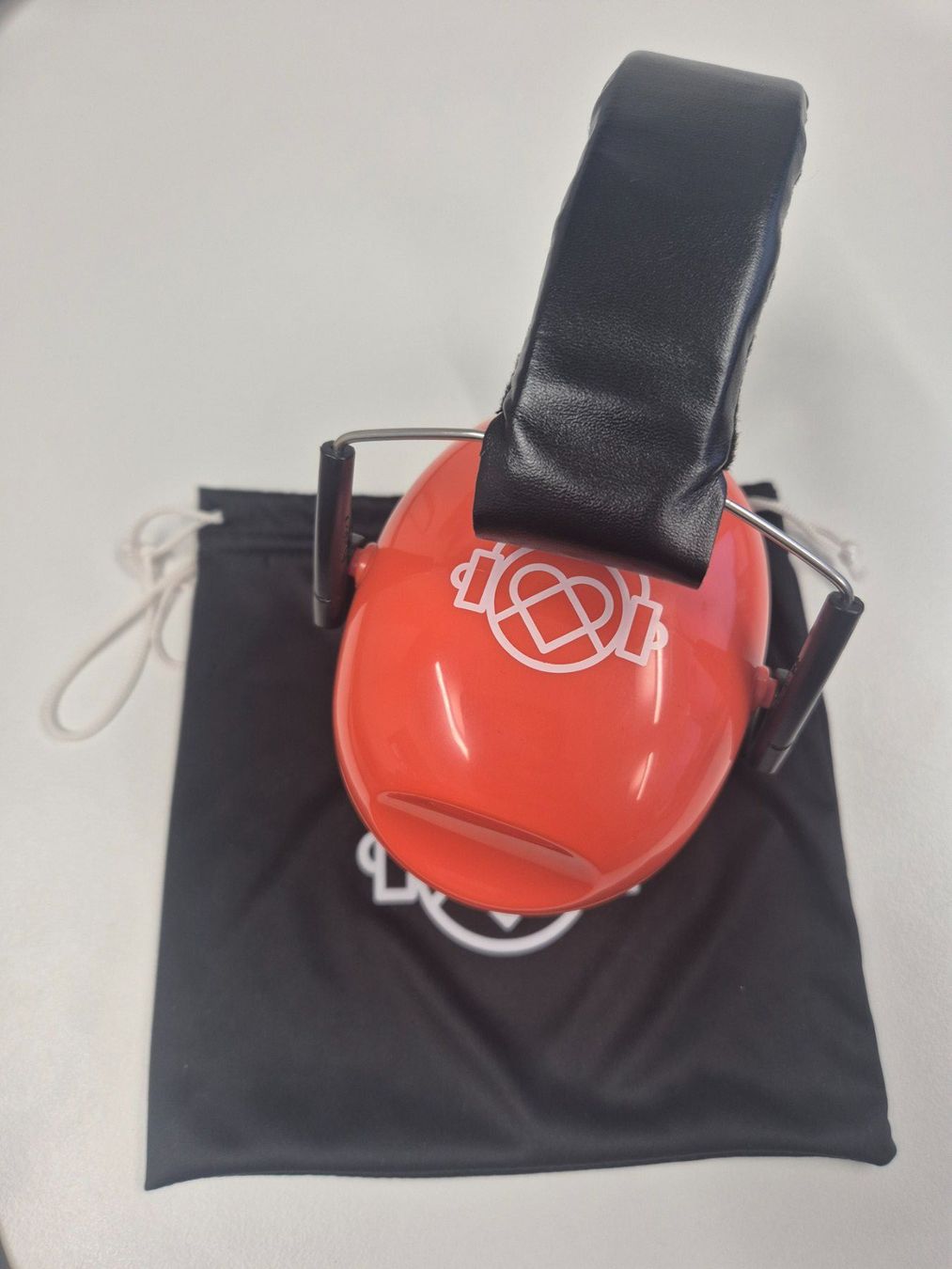 Protezione per viso e udito: Gehörschutz Kopfhörer orange mit Tasche – Usato da Luzern venduto da lupol_Verwertungen