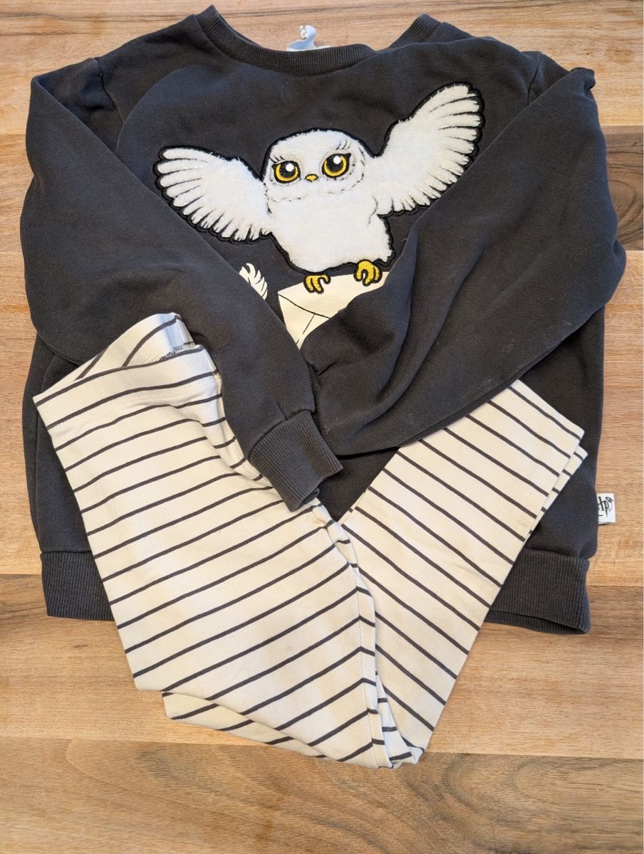 Next Kleiderpakete & -sets: Harry Potter Set, Pullover mit Eule und Leggings – Gebraucht aus Wettingen von Nini54
