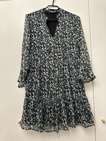 Blumenkleid Grösse XS Chiffon schwarz türkis weiss Muster He