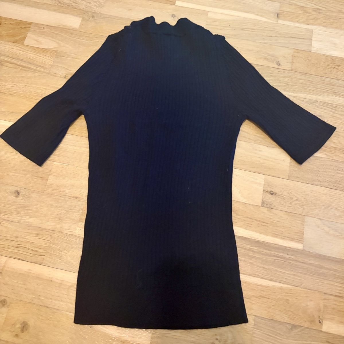 Uniqlo T-shirt: Shirt by uniqlo  – Usato da Zürich venduto da stemiche 3