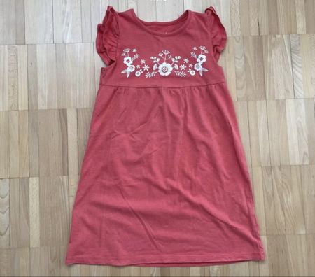 Sommerliches Mädchenkleid Gr.110/116