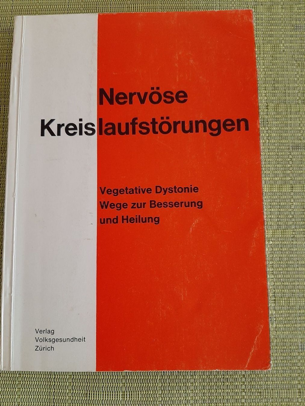 Libri: Nervöse Kreislaufstörungen – Usato da Menziken venduto da Rien1