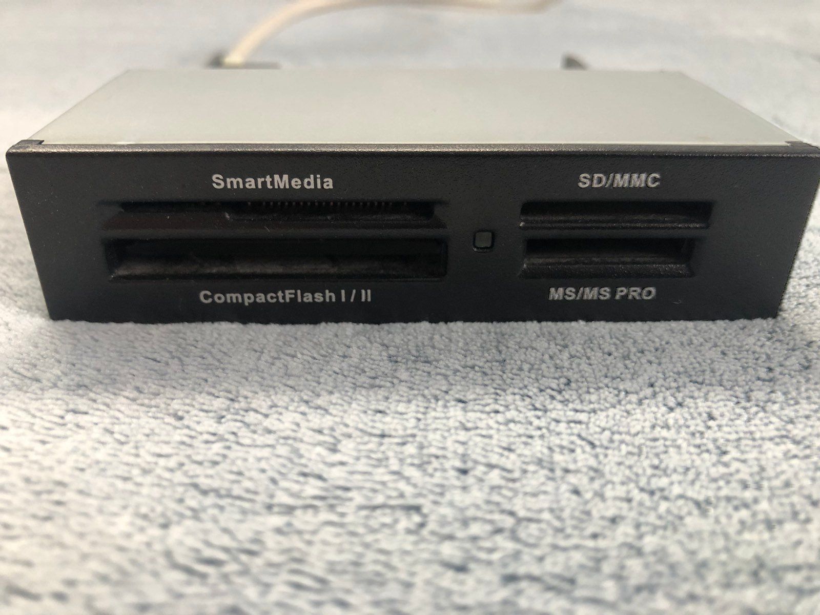 PCs: Card Reader – D'occasion à MAGDEN par GoldenEagle2020