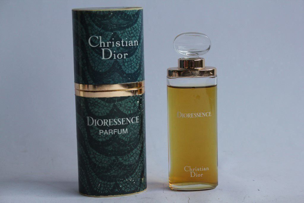 Flaconi: DIOR Flacon de parfum Dioressence – Usato da Vandoeuvres venduto da Dom-Tom
