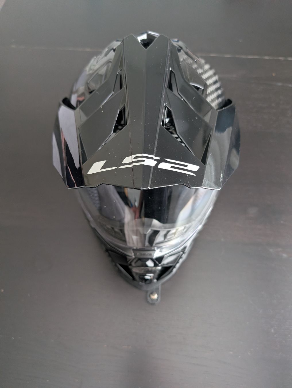 Caschi & visiere: LS2 MX701 Explorer Carbon wie neu – Usato da Pfäffikon ZH venduto da Fala_77