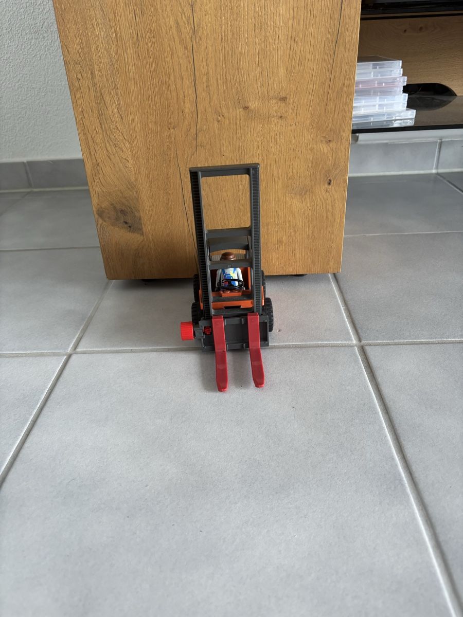 Playmobil Spielzeuge: Gabelstapler Playmobil  – Gebraucht aus Nottwil von Roethel 1