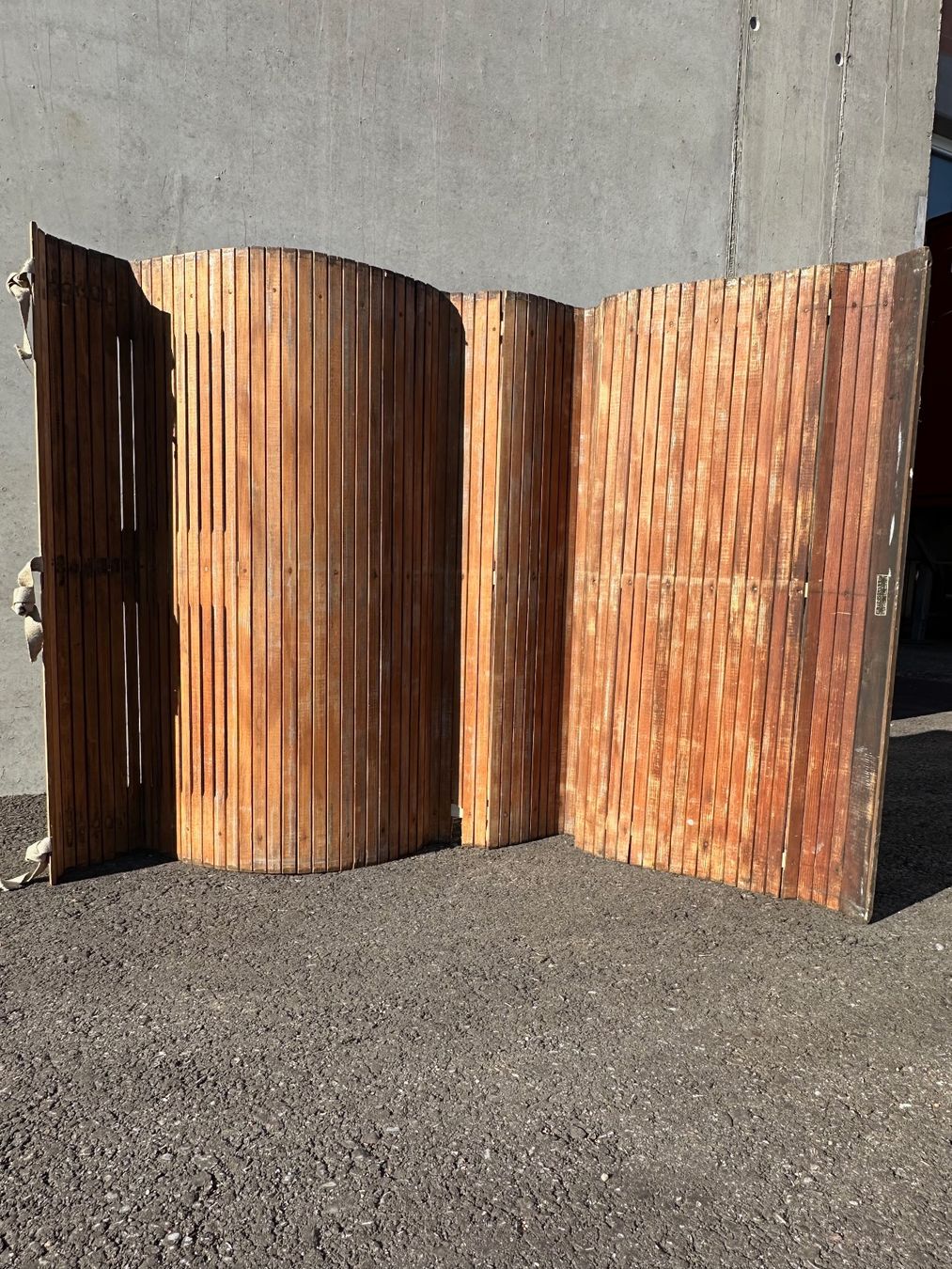 Tavoli: Antiker Rollade, Upcycling Material, Store Bartresen usw #1 – Usato da Laufenburg venduto da industrial-silence