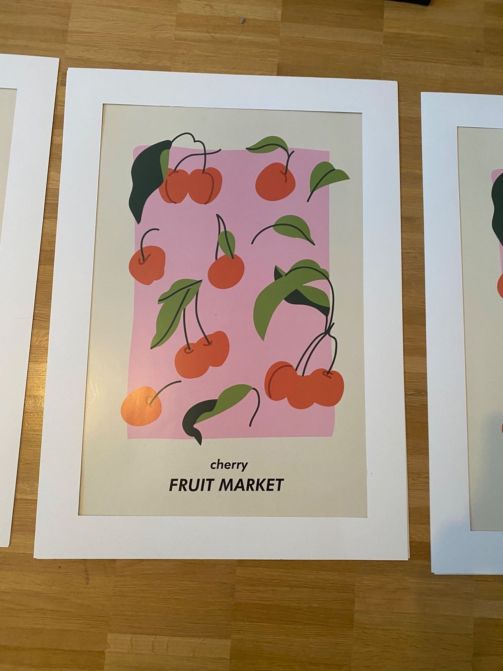 Foto & Immagini: 3er Set Kirsch-Drucke im Rahmen, "Cherry Fruit Market" – Nuovo e nell'imballaggio originale da Kloten venduto da swarovski16 3