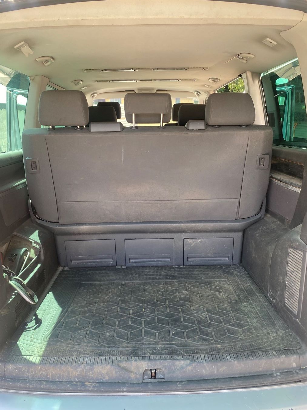 VW Automobili: VW T5 automatique - 2004 - Diesel – Usato da Biel/Bienne venduto da FDominguezM 7