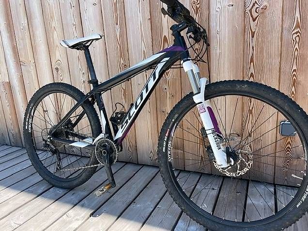 Scott Vélos: Scott Scale 700 Taille M RockShox XC30 – D'occasion à Lausanne par cde_6s9f
