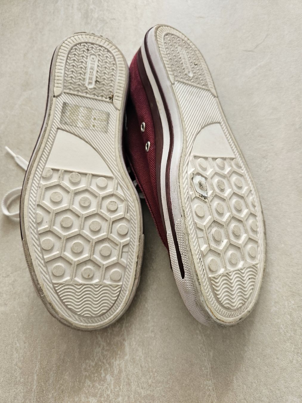 Damenschuhe: Diesel Sneaker Chucks, Grösse 39 – Gebraucht aus Brugg AG von Kitycity 3