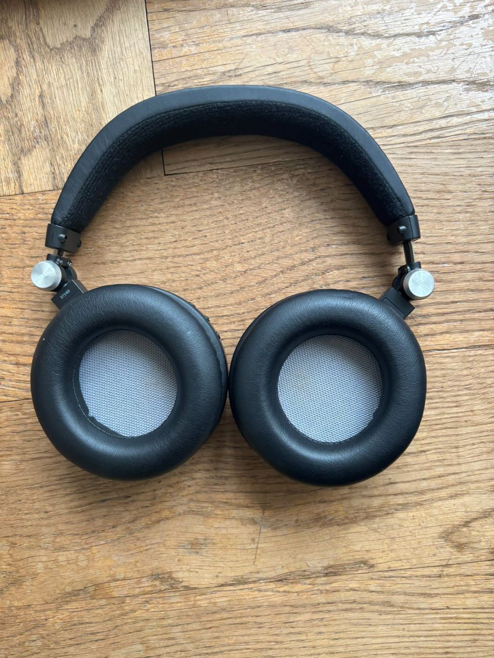Cuffie: Koss BT540i Bluetooth Kopfhörer inkl. Case & Kabel – Usato da Basel venduto da MessiAss 1