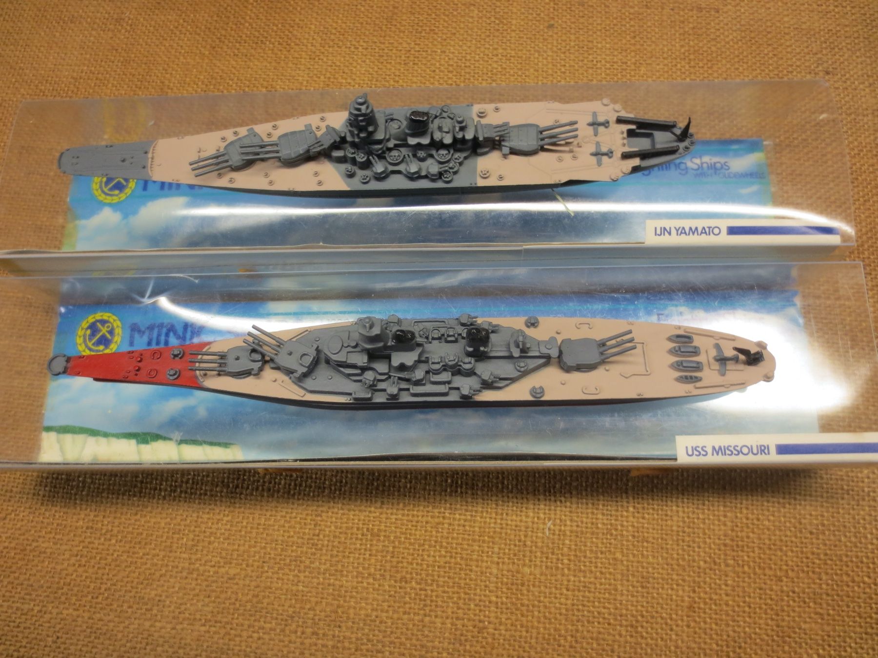 Kit di modellismo & Modellini statici: Tri-ang Minic  Naval Hafen Set  + 2 x Marineschiffe. – Usato da Ecublens VD venduto da ohc499cc 2