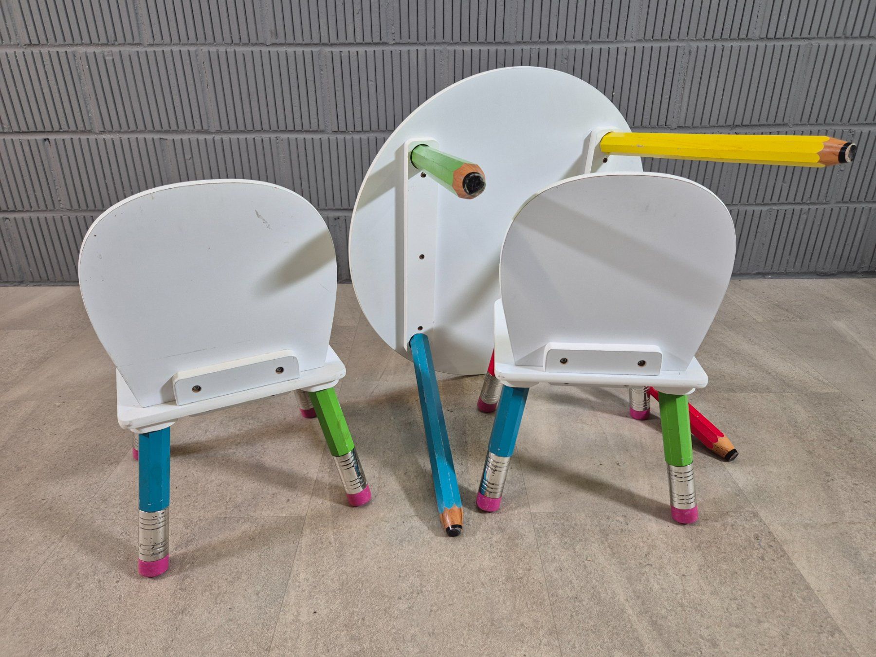 Tische: Set Pierre Sala Bleistift Pen Table Stool Kinder Tisch Stuhl – Gebraucht aus Nottwil von Wondewa-Shop 7