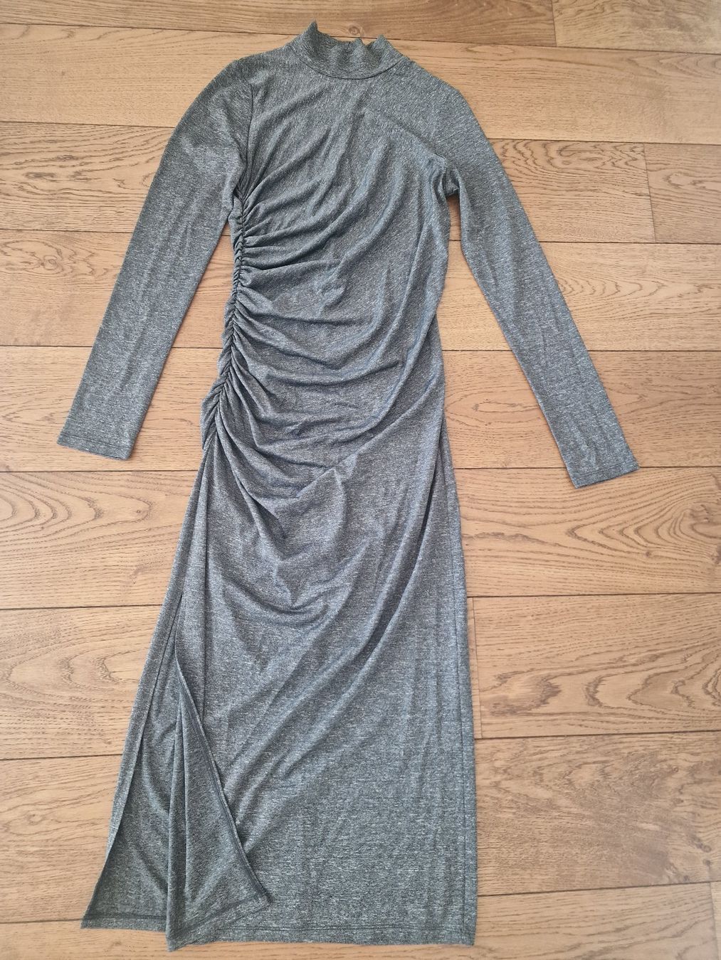 H&M Vestiti: Kleid grau h&m Gr S wie neu – Nuovo (secondo la descrizione) da Meierskappel venduto da HeartWear