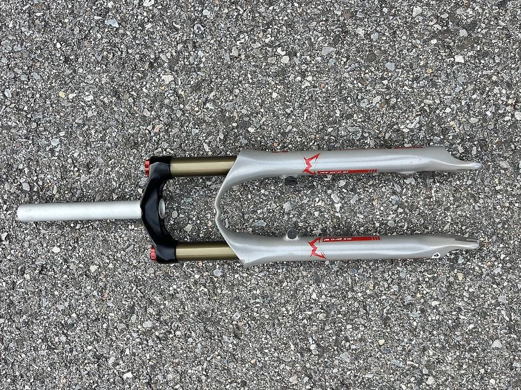Pièces détachées: Gabel Marzocchi 1 1/8"  – D'occasion à Bedano par som_v86v