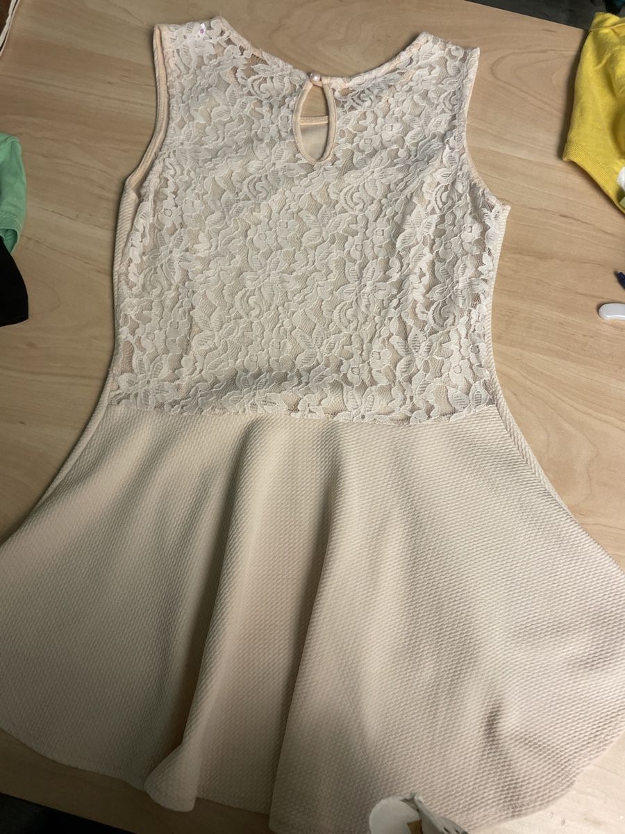Vestiti: Süsses Sommerkleid Gr.36 – Usato da Obergerlafingen venduto da cabo4 1