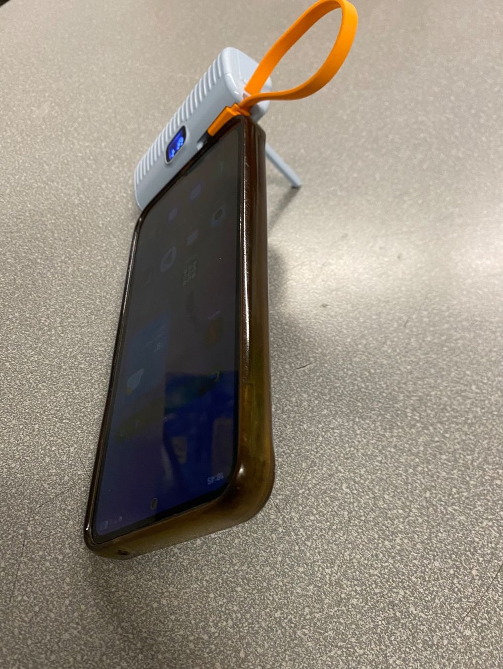 Akkus & Batterien: Powerbank mit Kabel, Tragbar & Kompakt – Neu und originalverpackt aus Hinwil von Veluxe93 3