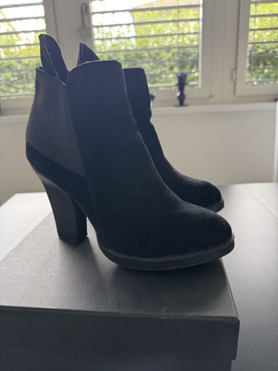 Scarpe da donna: Stiefeletten schwarz Gr. 39 – Usato da Zürich venduto da Jen10 8