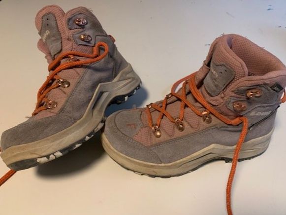 Scarpe per ragazze: Wanderschuhe Mädchen Gr. 32 – Usato da Rorbas venduto da M.E.13 3