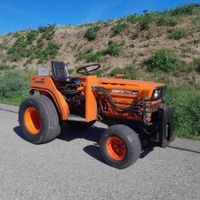 Tracteur Traktor Kubota 4x4 B7200 diesel!