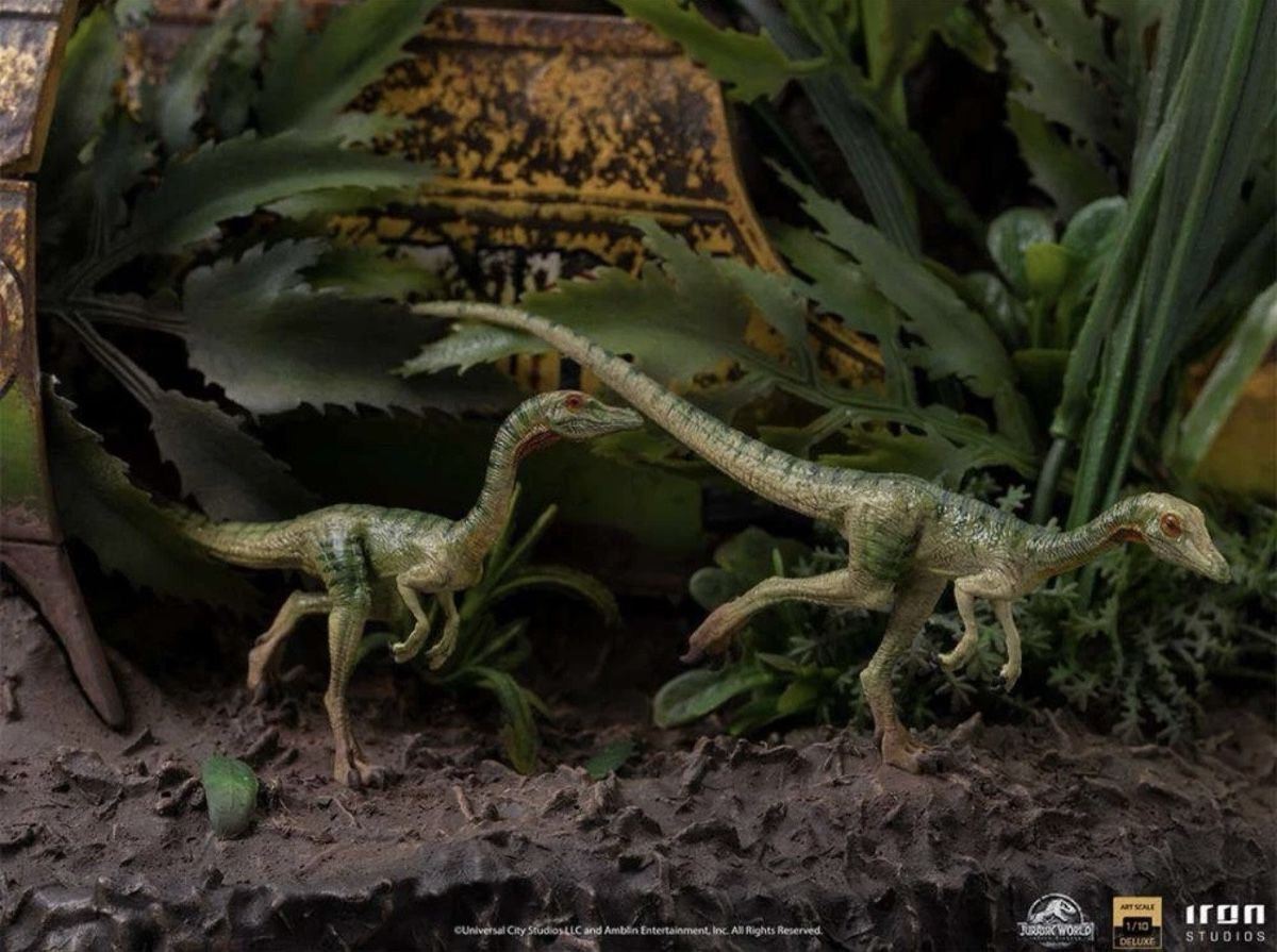 Statuette: Jurassic World: Blue, Iron Studios Deluxe, 1/10 Scale – Usato da Herznach venduto da SusanneB0102 1