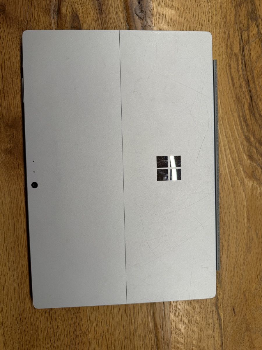 Microsoft Tablet PC: Microsoft Surface Pro 5. Generation  – Usato da Olten venduto da atzeminator 1