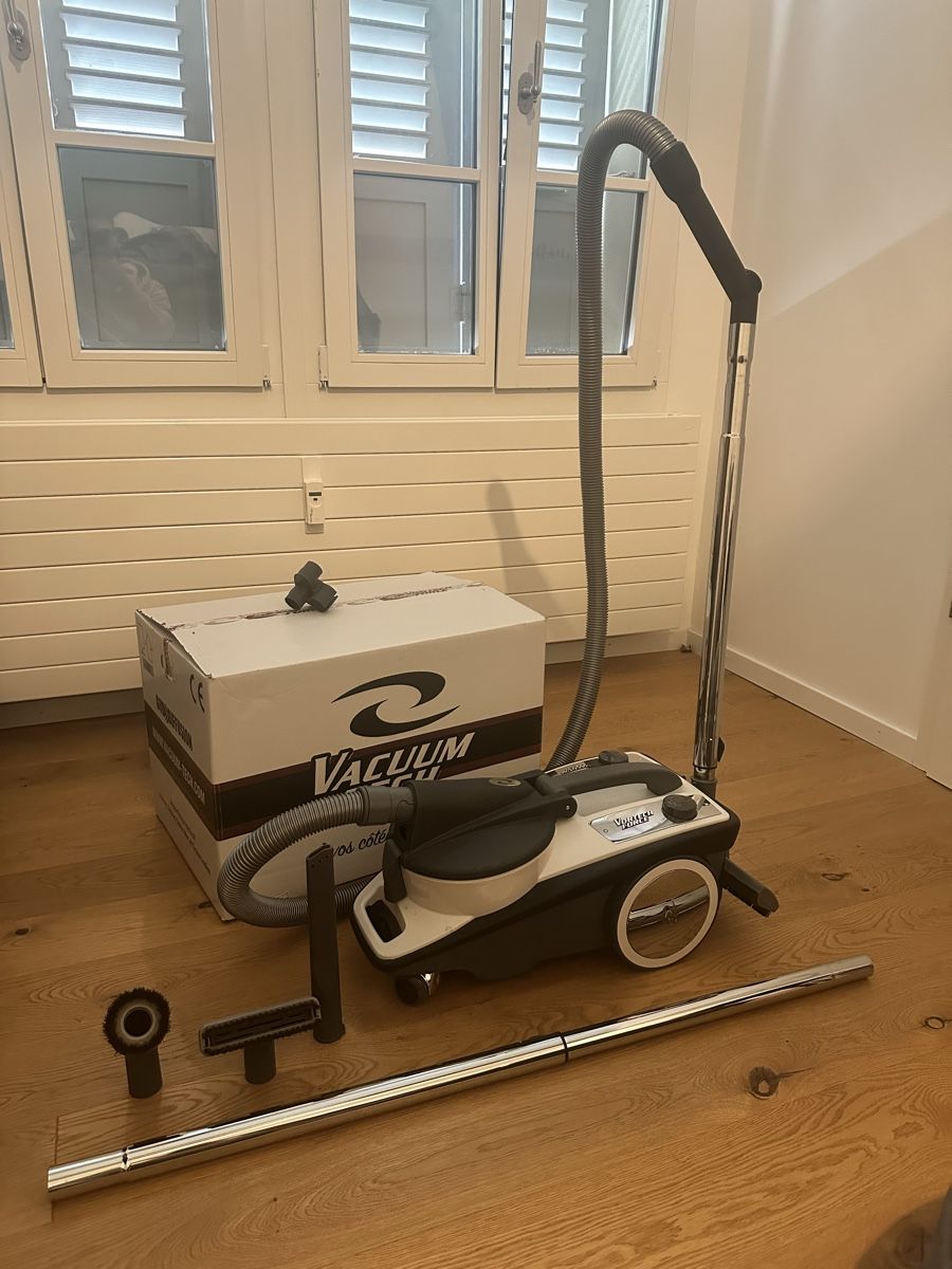 Aspirapolveri & Accessori: Aspirateur professionnel Vortex Force – Usato da Belfaux venduto da nic_jn9s