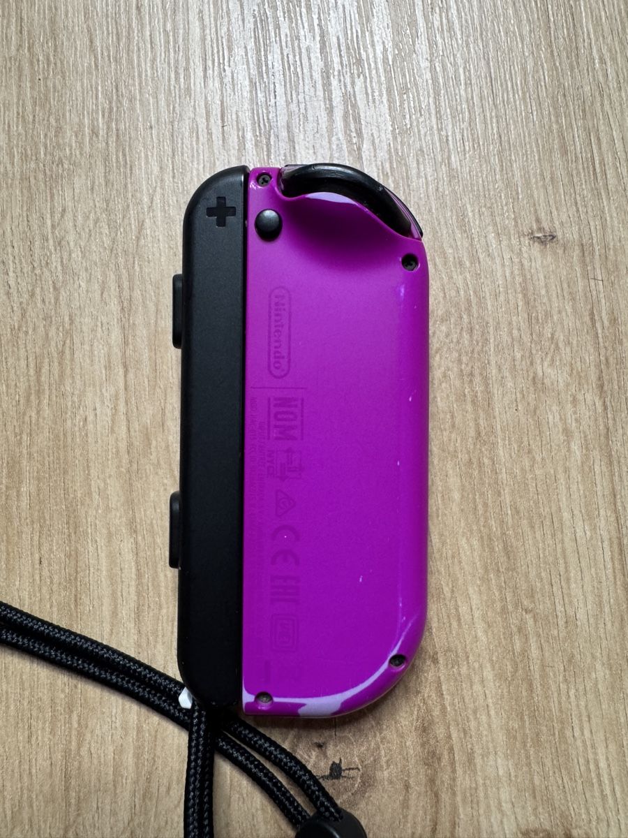 Nintendo Manettes: Nintendo Switch Joy-Con Controller Neon-Violett gebraucht – D'occasion à Biberist par etesummer 3
