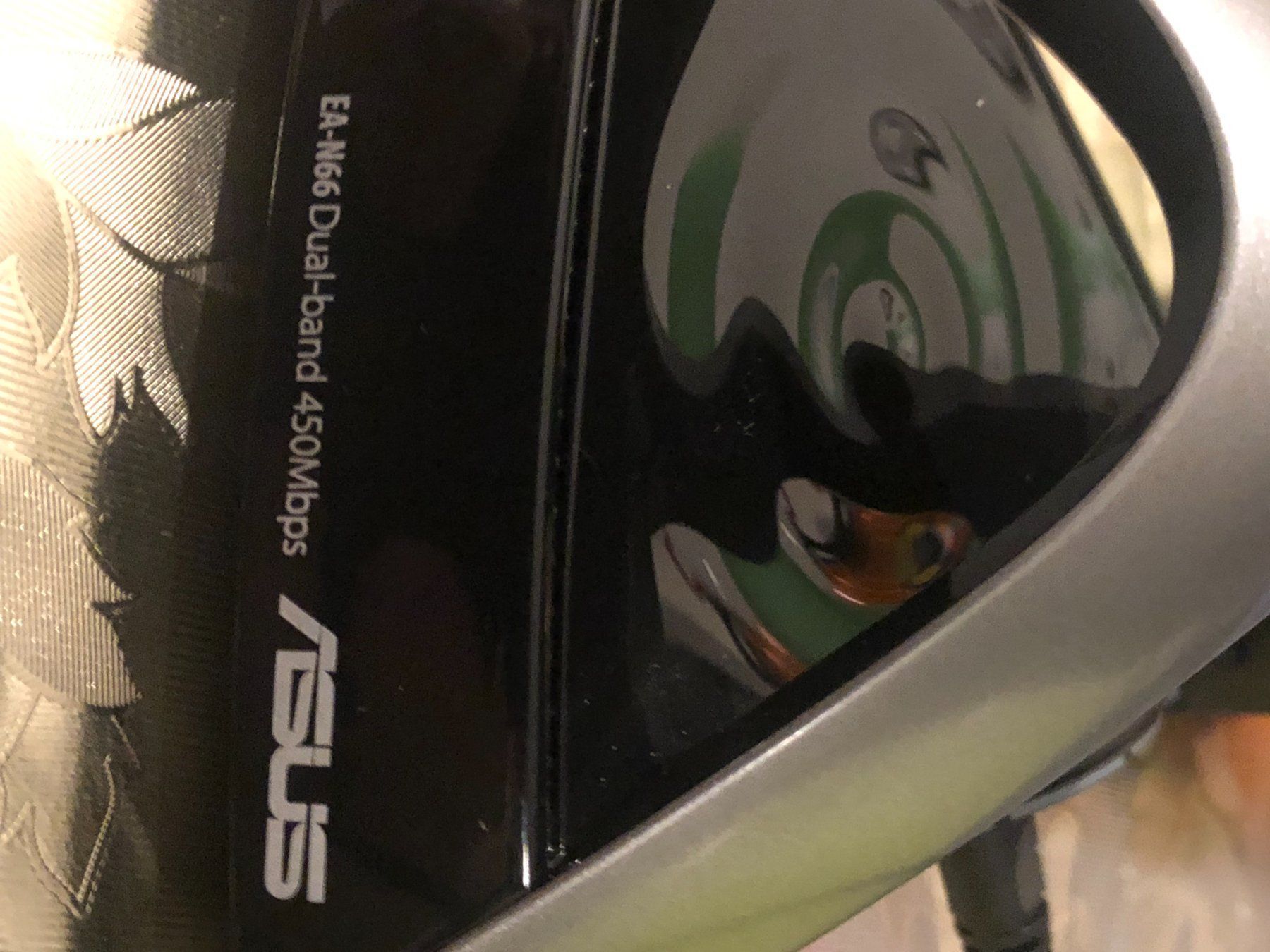 Asus WiFi: Asus EA-N66 Dual-band 450 mbps – Usato da Zürich venduto da dojoal64 1