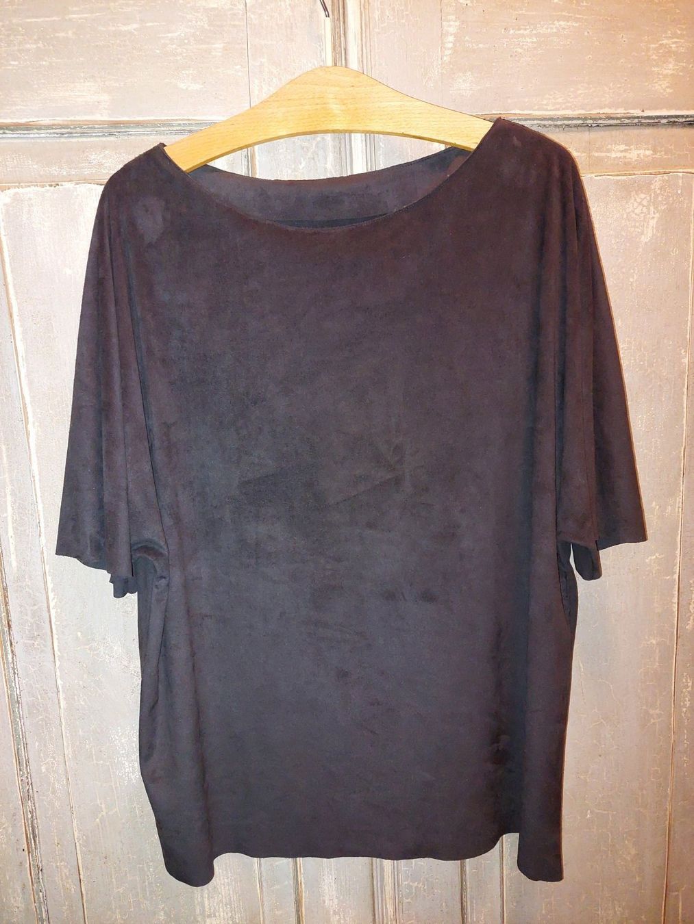 T-shirt: Luxus T-Shirt . Wildleder-Imitat – Nuovo e nell'imballaggio originale da Besenbüren venduto da teluride89