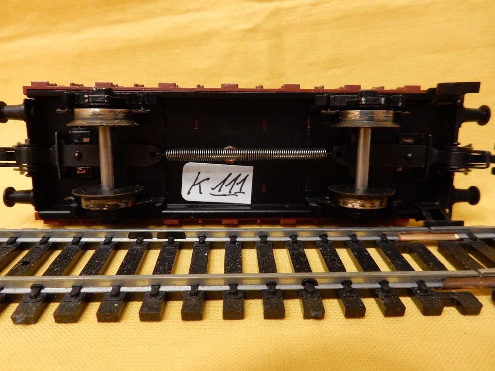 Vb Ho ( Serie Indus.) Wagon Plat a 2 Ess. Charge D'Une Renault 8 En Boite