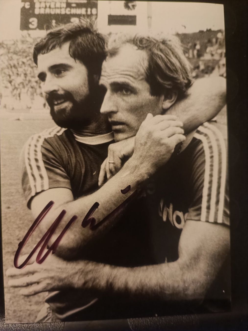 Autografi: Gerd Müller - Bayern München - handsigniert – Usato da Menziken venduto da Artographs