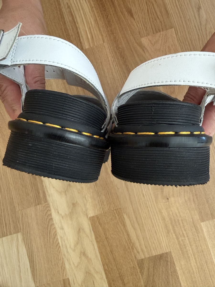 Dr. Martens Chaussures hommes: Dr. Martens Sandalen  – Neuf (Voir description) à Basel par pet_y7pt 7