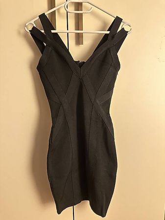 Guess Kleid Grösse S