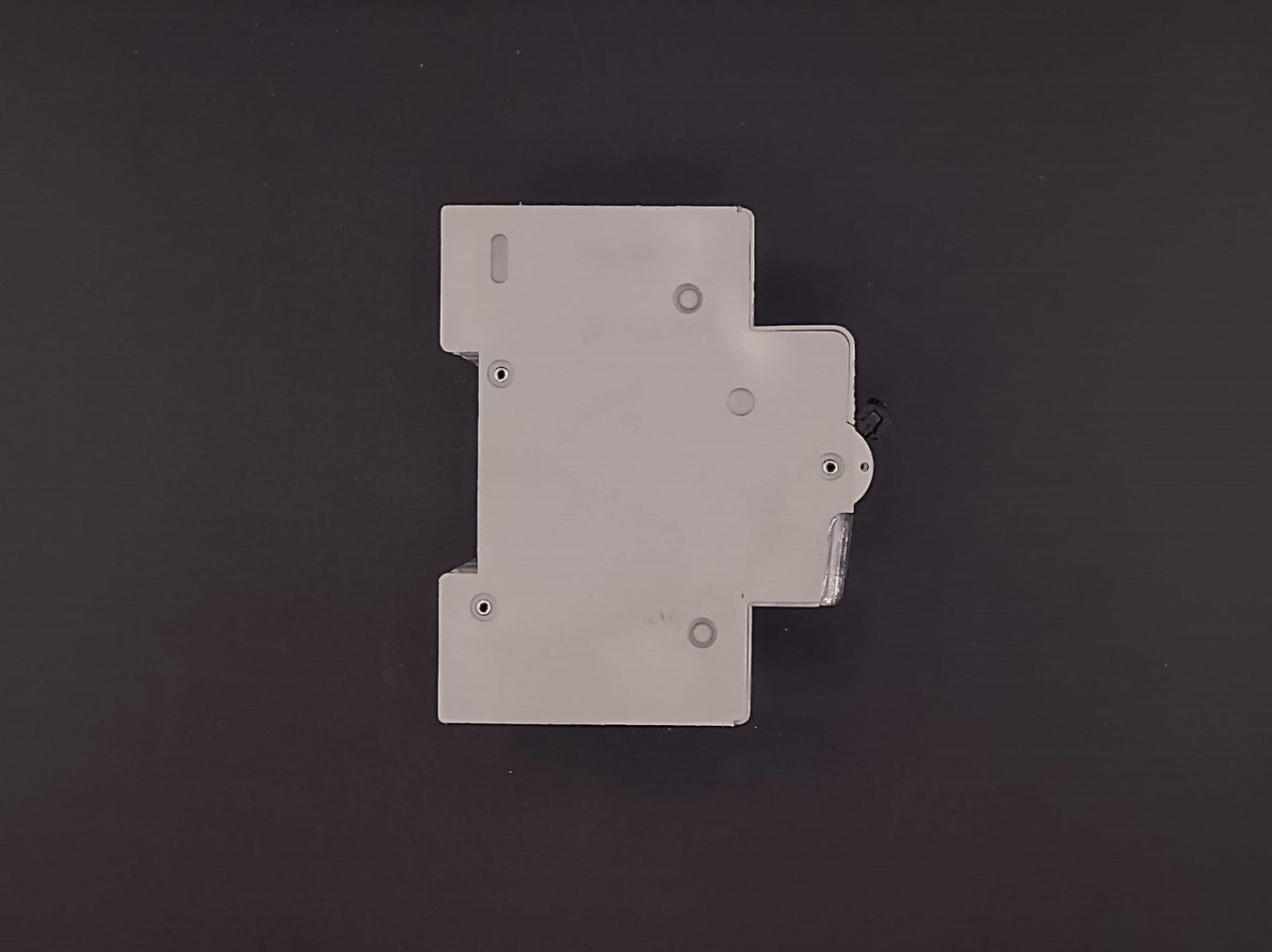 Legrand Interruttori: Legrand 08076 C16 30mA – Usato da Winterthur venduto da Hint17 2