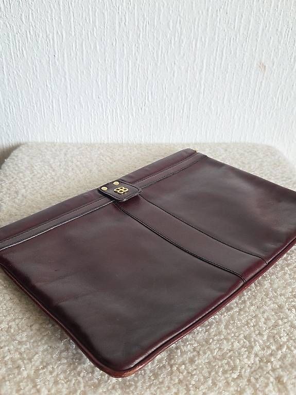 Borse da donna: Pochette Balenciaga Vintage – Usato da Lausanne venduto da Filip_