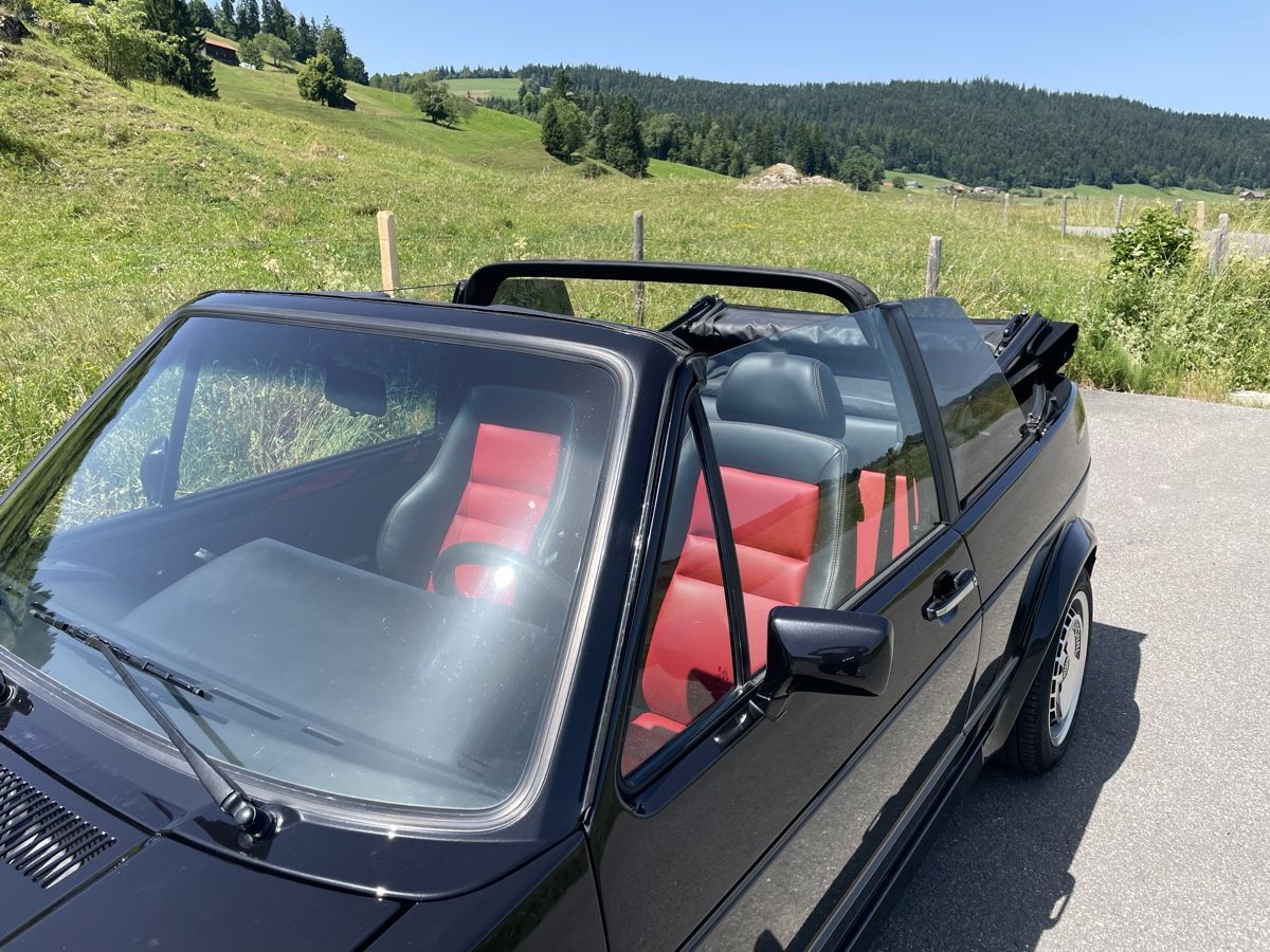 Automobili: VW Golf 1 Cabriolet 1.8 – Usato da Einsiedeln venduto da pioneertv 2