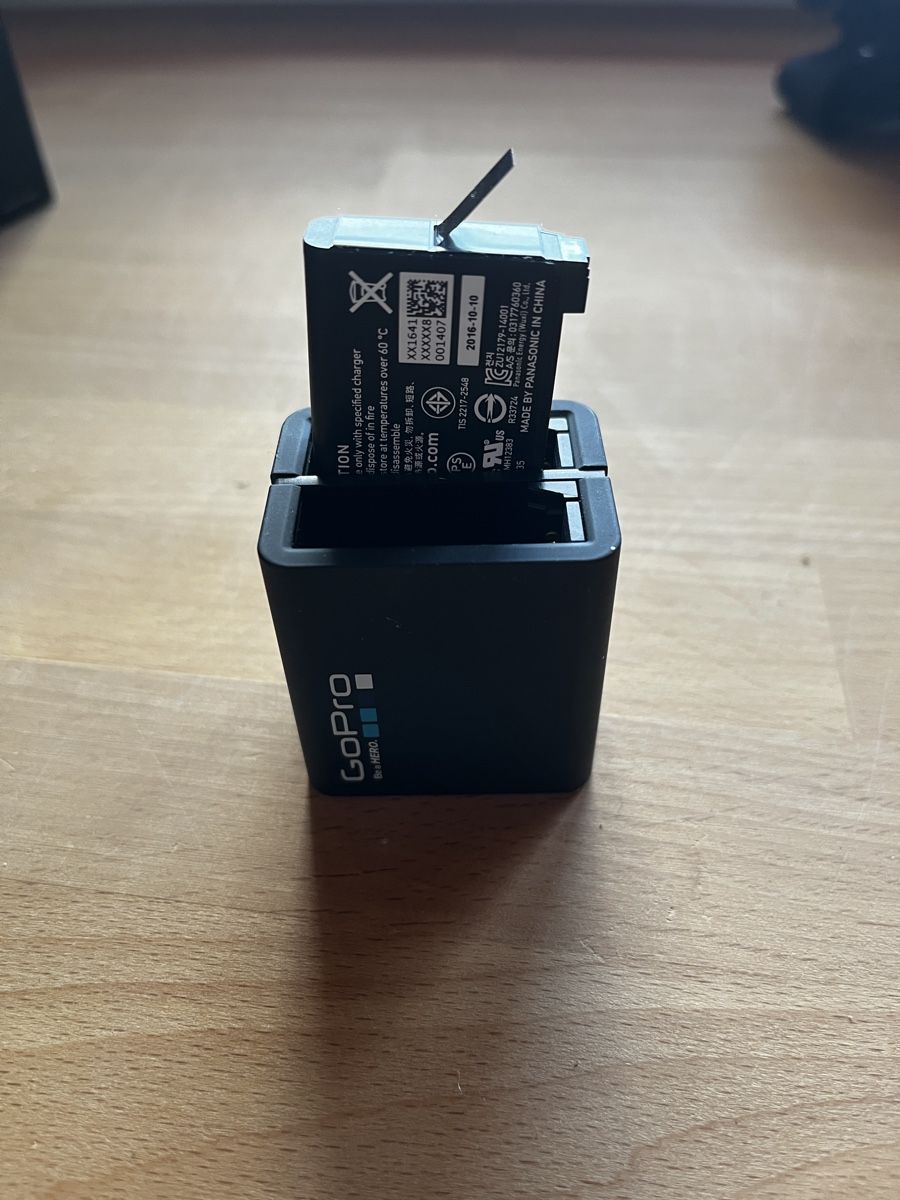 Gopro Action Cam: Go Pro Hero 4 actioncamera  – D'occasion à Fehren par gre_r8kw 4