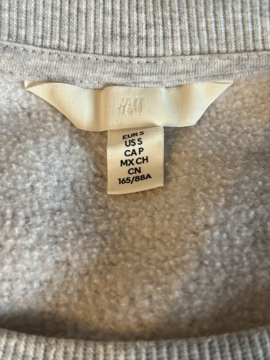 H&M Tops: Pull gris H&M, taille S – Neu (gemäss Beschreibung) aus Tavannes von callie.mcli 1