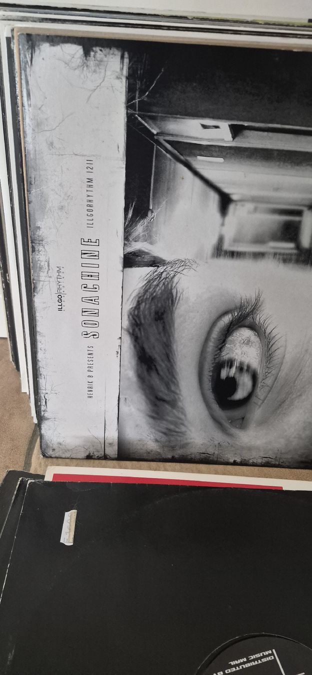 Vinyles: 53 vinyl TECHNO early 2000s – D'occasion à Bex par kalibouli 8