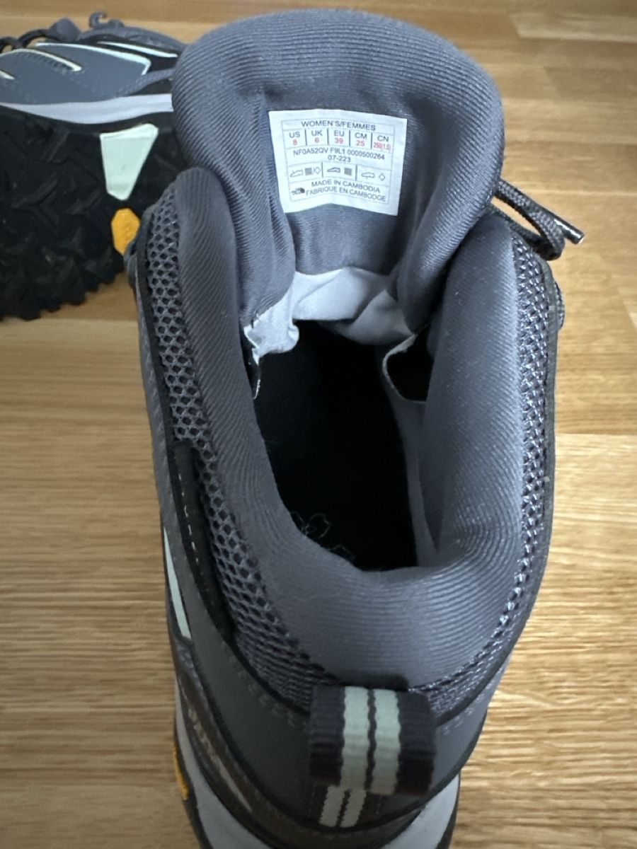 North Face Scarpe da donna: New The North Face Hiking Boots - EU 39 – Nuovo (secondo la descrizione) da Zürich venduto da ira_27zx 2