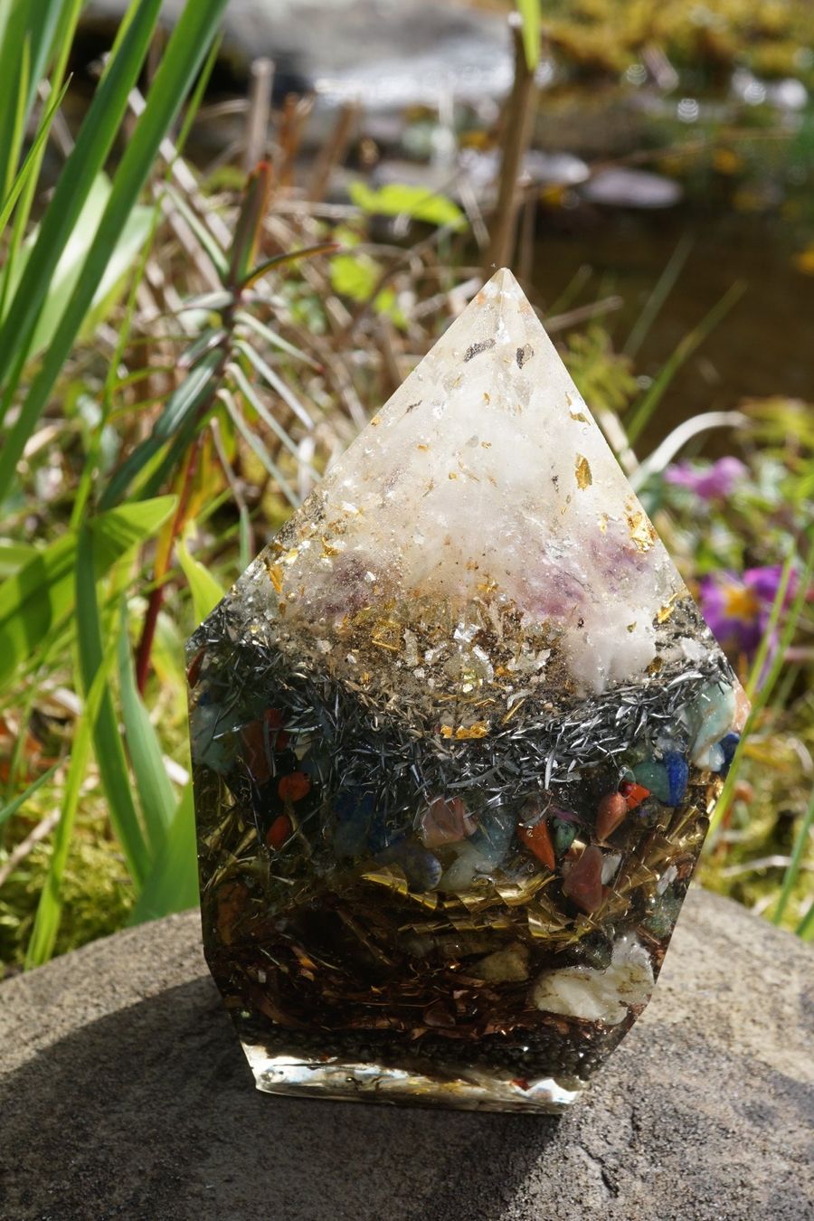 Pietre preziose: Orgonit Orgonite   Spitze 5form     Swiss  Made 10cmx7cm – Nuovo e nell'imballaggio originale da Eschenbach SG venduto da craniums 1
