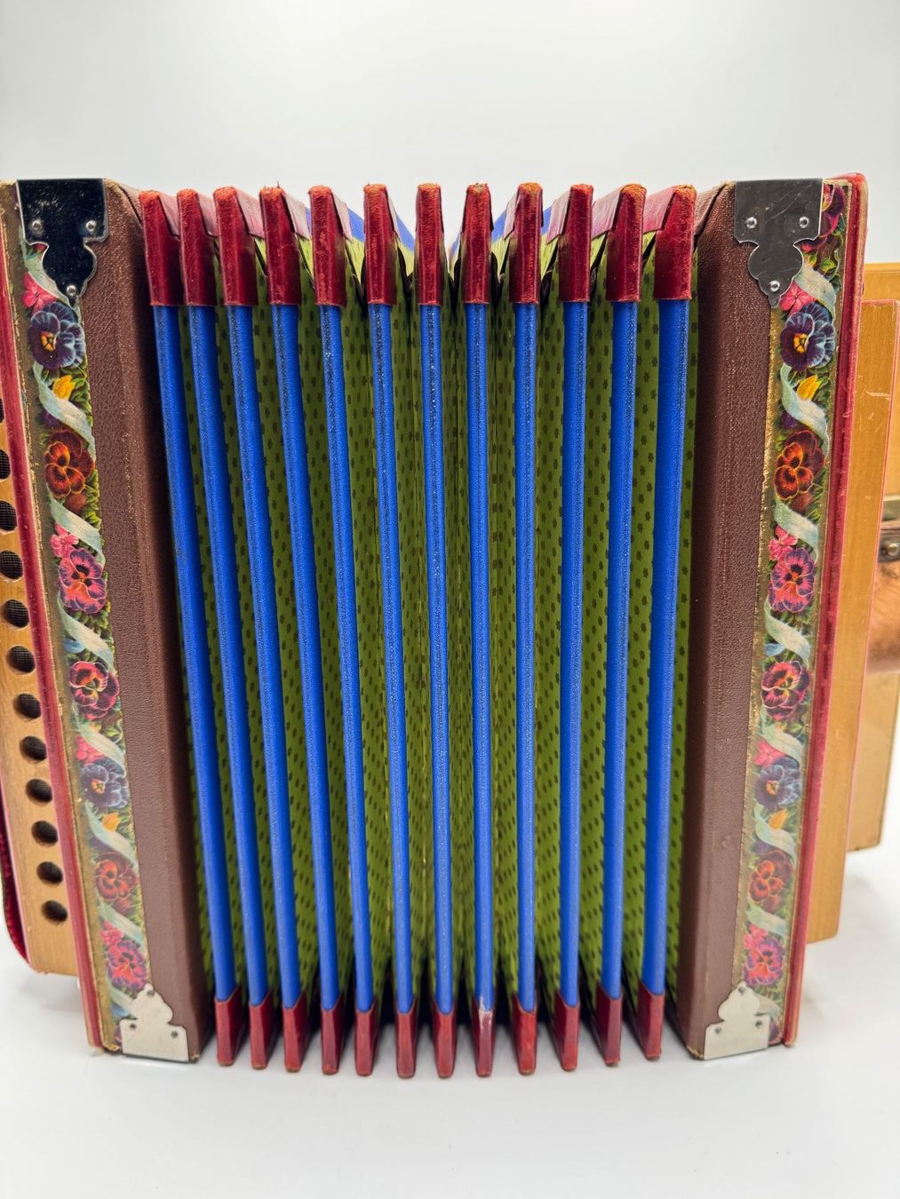 Strumenti musicali: Handörgeli Adolf Bühler Willisau, Handharmonika antik – Usato da Sachseln venduto da BONATI01 6