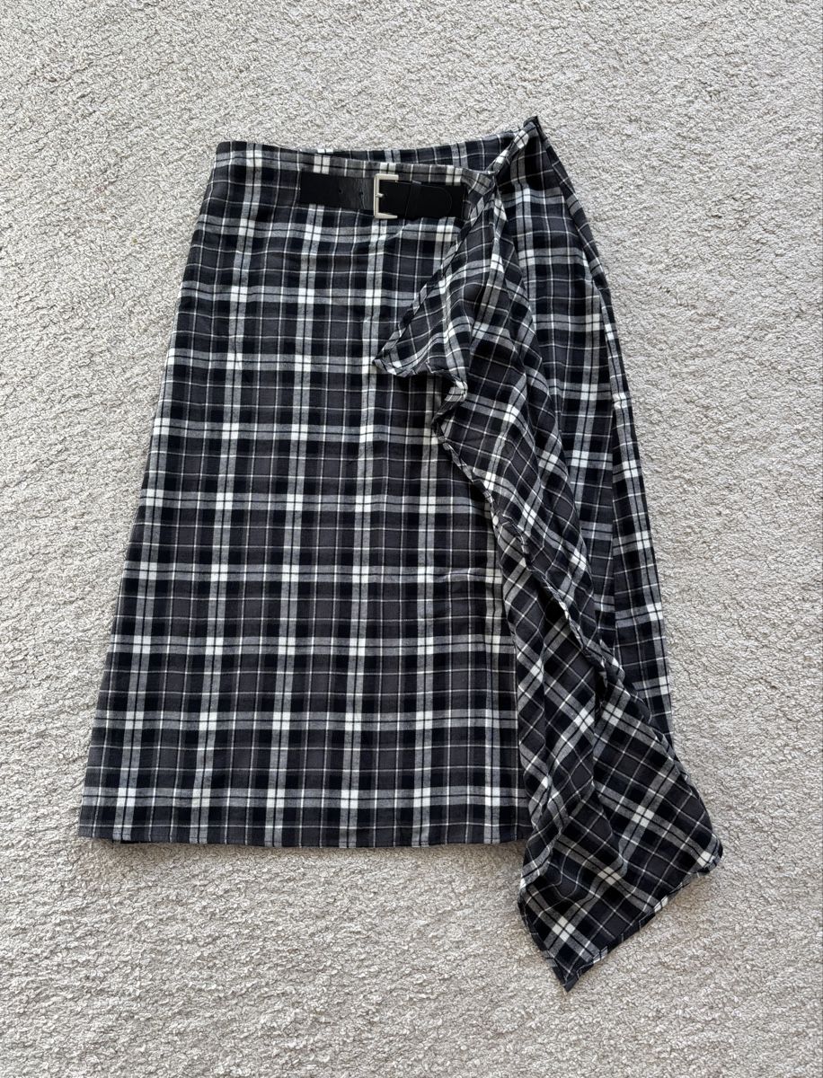 Zara Gonne: Rock von Zara. Gr. S – Usato da Luzern venduto da lor_x8hx